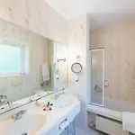 Szálloda Hoepen 4*