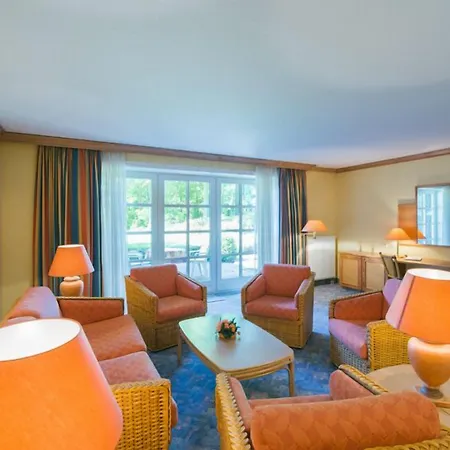 Hoepen فندق شنيفردينغين