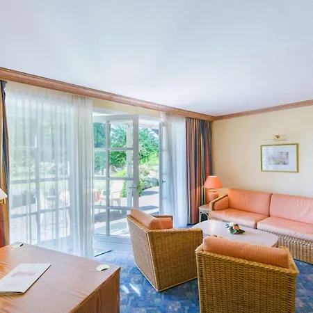 Hoepen 4* شنيفردينغين